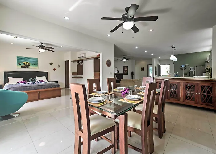 Casa Esmeralda W/ Pool Access & Furnished Patio! Villa Tulum