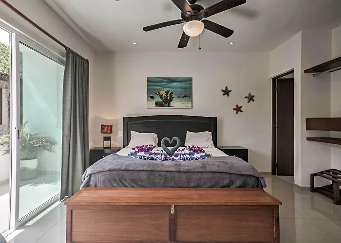 Villa Casa Esmeralda W/ Pool Access & Furnished Patio! *
