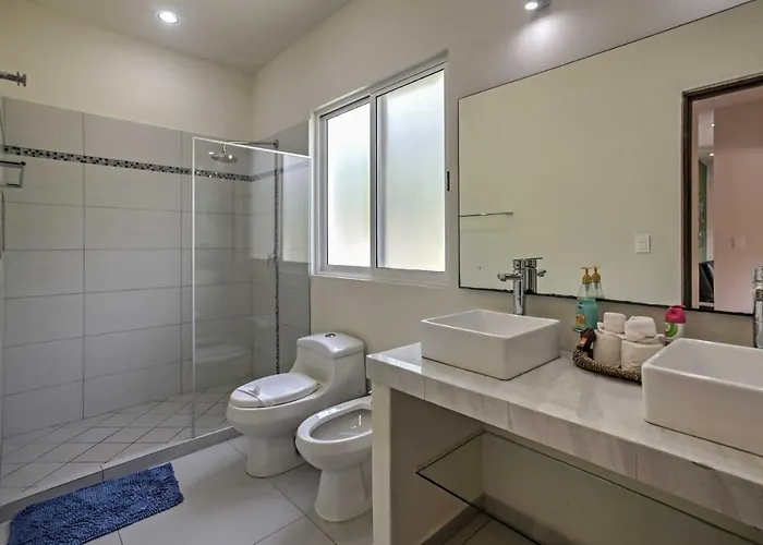 Casa Esmeralda W/ Pool Access & Furnished Patio!