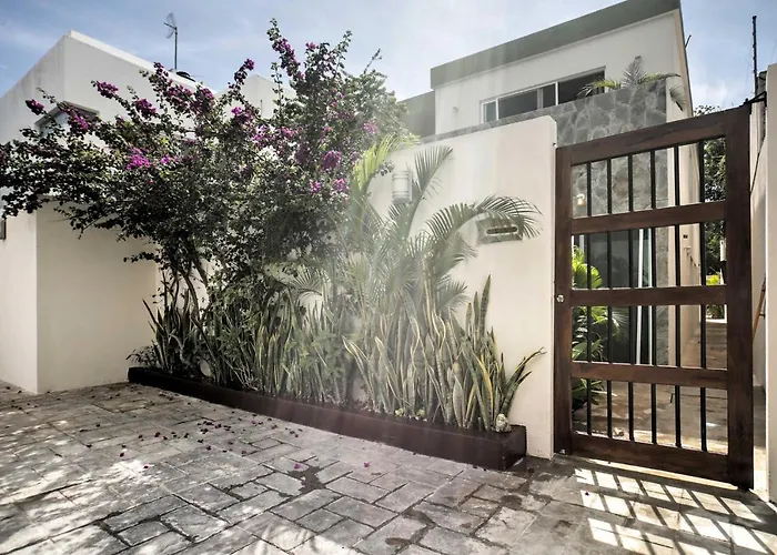 Casa Esmeralda W/ Pool Access & Furnished Patio! Villa *
