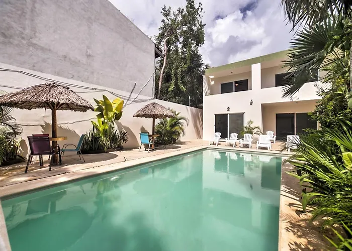 Casa Esmeralda W/ Pool Access & Furnished Patio! Villa